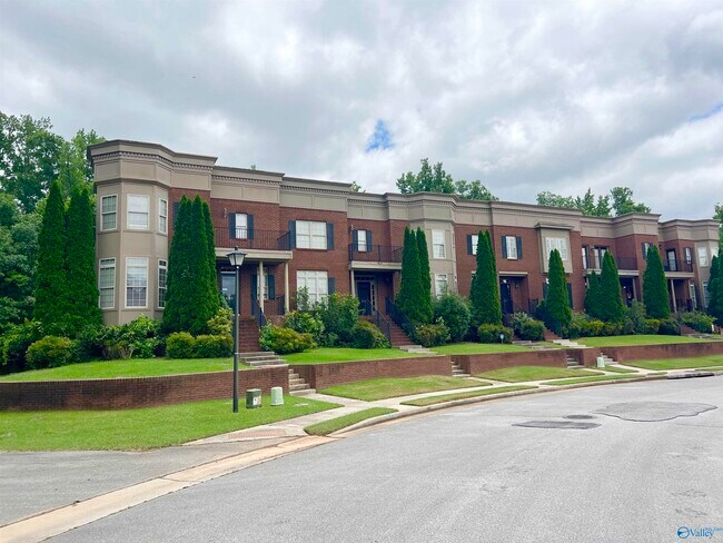 Photo - 107 Grove Park Ln