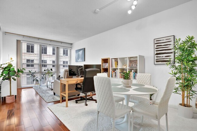 Photo - Luxury Living in the Heart of Ballston
