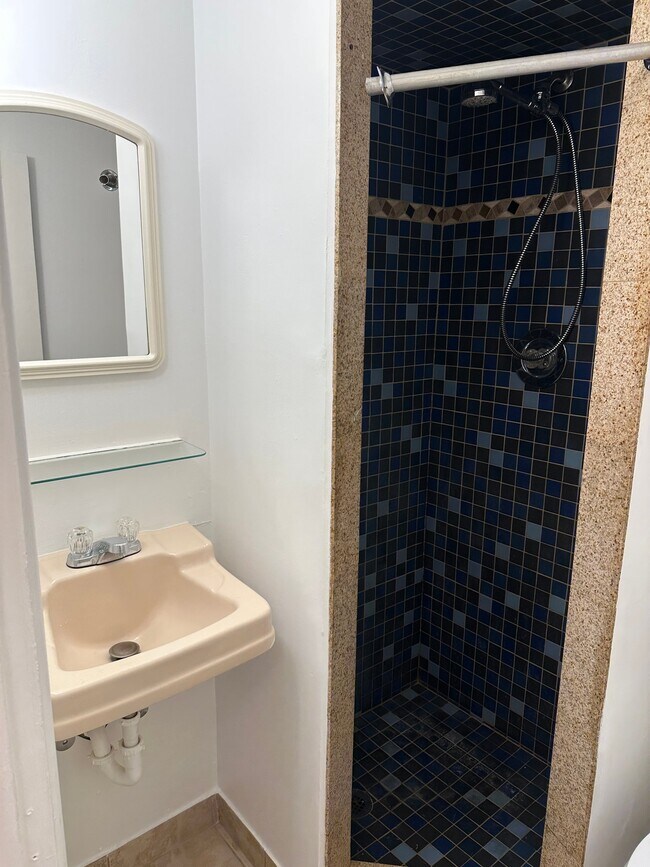 312 5th Ave NW Unit 7
