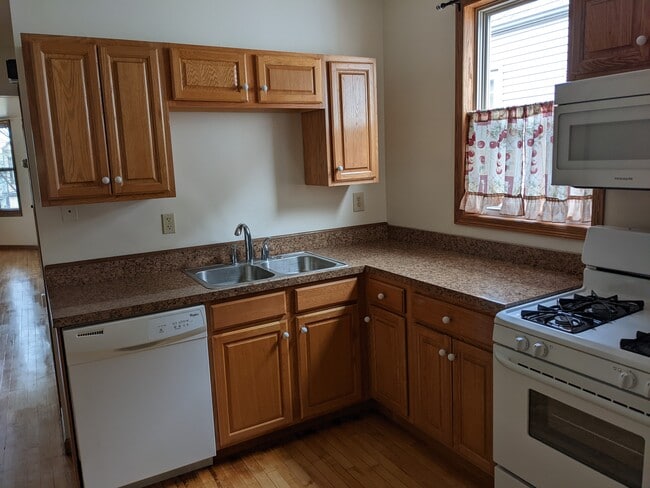 Photo - 2442 W Warner Ave Unit #1