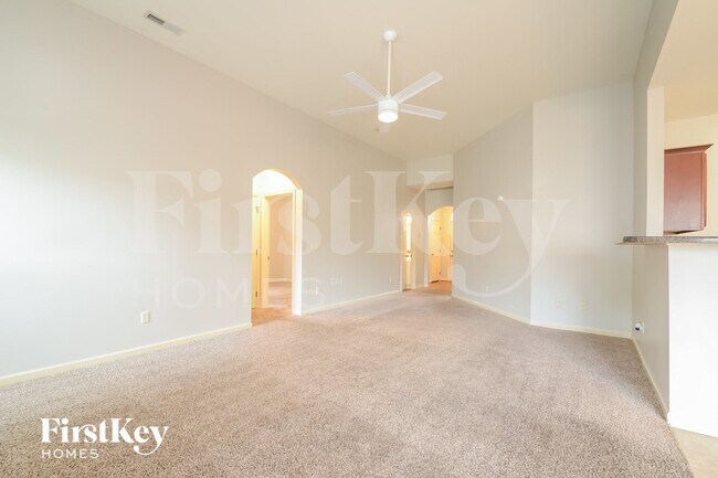 Photo - 105 Sunflower Pl