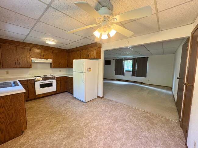 Photo - 232 1st St NW