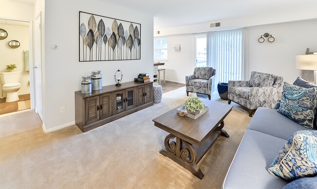 Eastampton Gardens Apartment Homes
