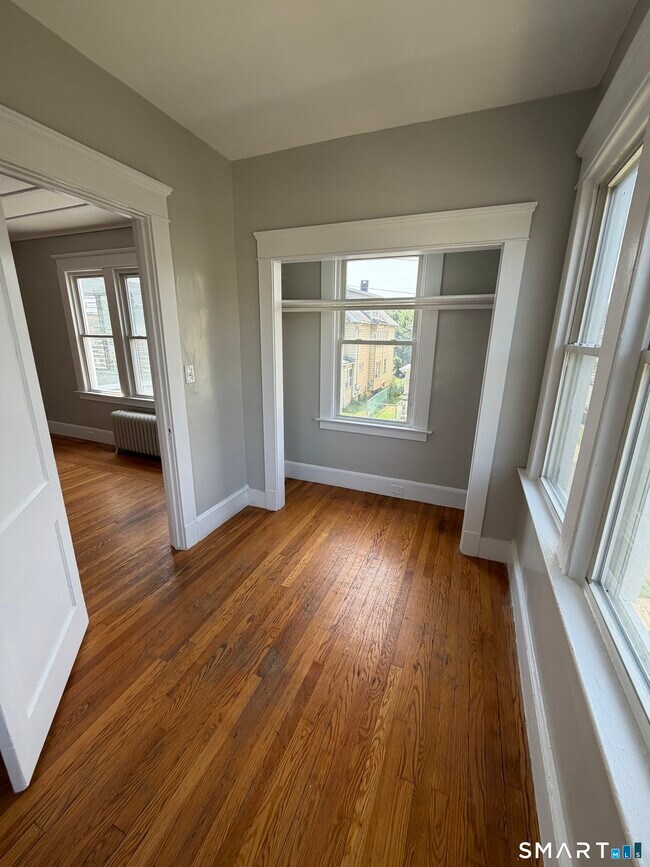 135 East Ave Unit 2