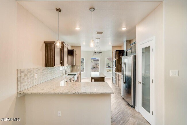 Photo - 123 Ruth Trl