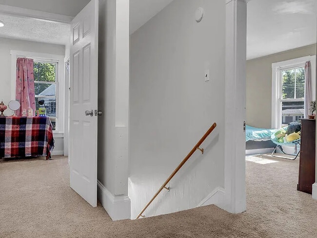 Photo - 280 Main St Unidad 2