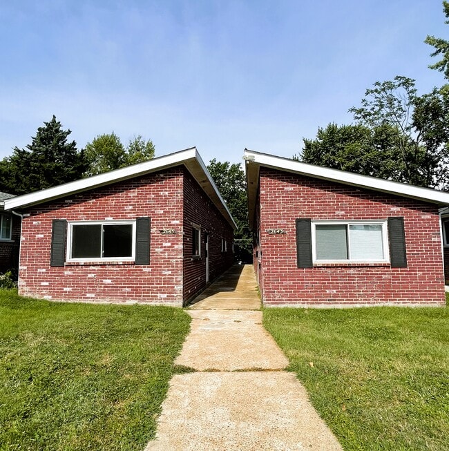 Building Photo - 2643 Dalton Ave Unit 2643 B