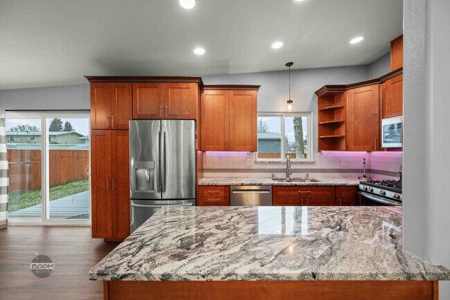 Photo - 12900 Troy St