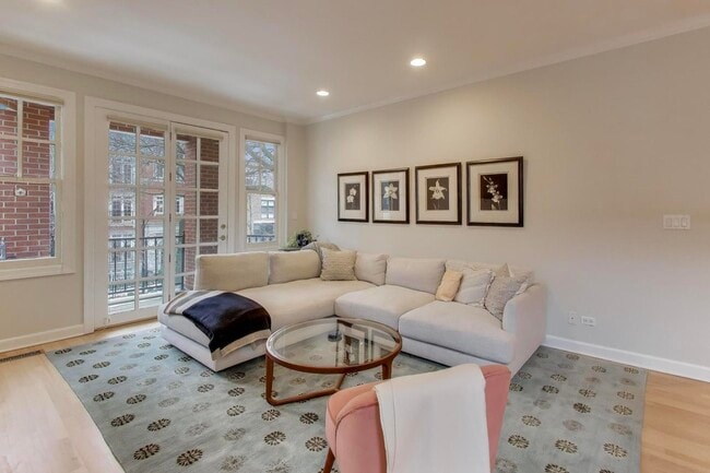 Photo - 1725 N Mohawk St