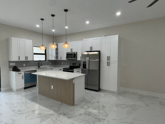 Photo - 4829 29th St SW