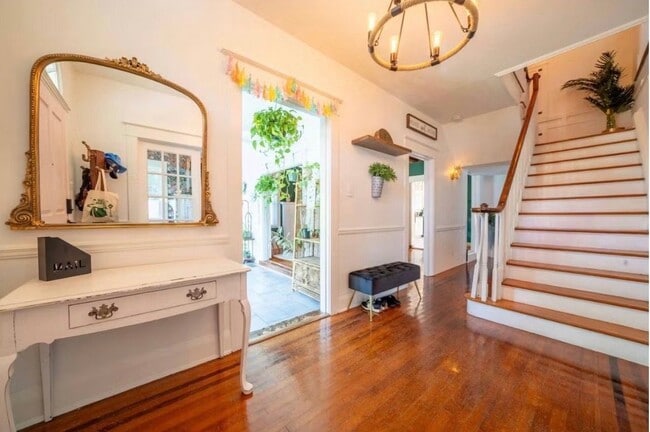 Photo - 820 W Amelia Ave
