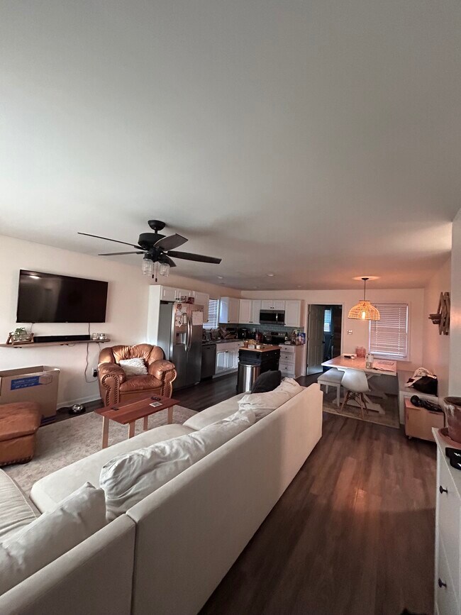 1808 N Streamline Dr House House Rental in Virginia Beach, VA