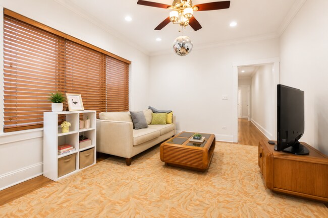 Photo - 446 W Arlington Pl Unit 1