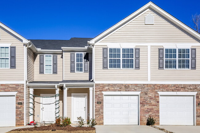 Photo - 1046 HighGarden Cir Townhome