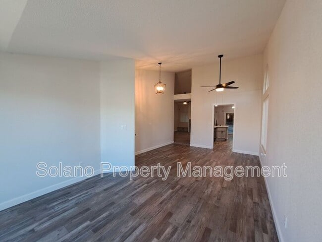 Photo - 357 Shannon Dr