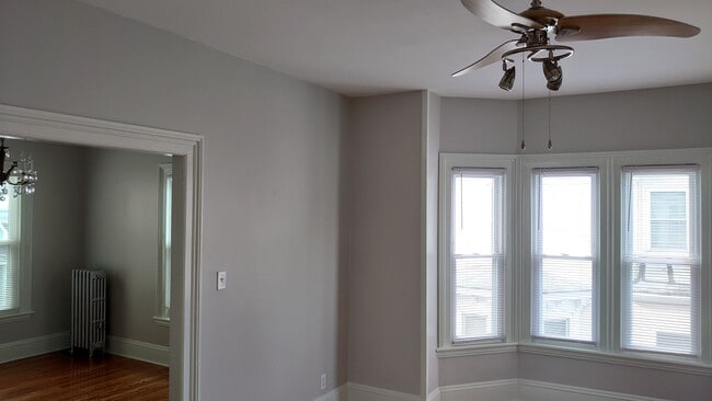 Building Photo - 420 Fenn St Unit Apt 2