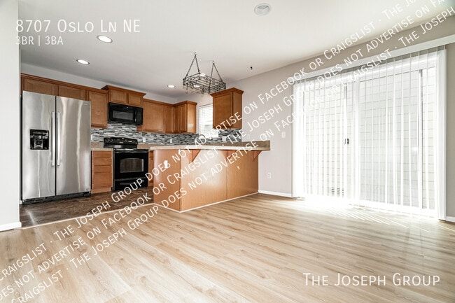 Photo - 8707 Oslo Ln NE