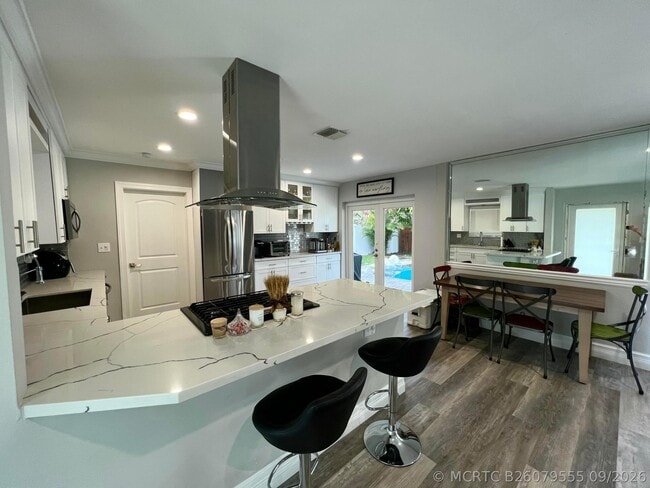 3251 SW 23rd Ct