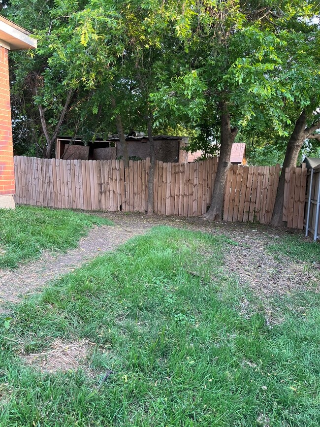 Photo - 314 Jeff Gordon Dr Unit A