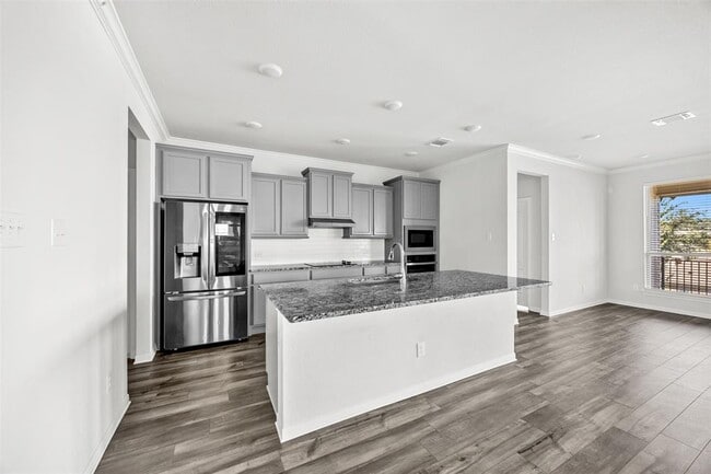 Photo - 2265 Wooster St