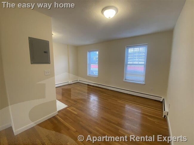 176 N Beacon St Unidad 1A