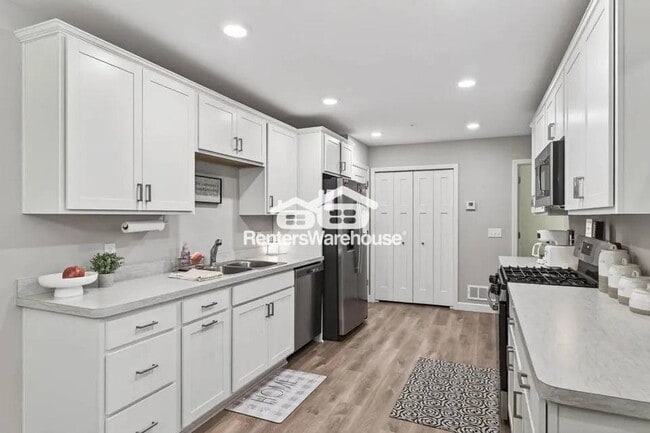 Photo - 25584 3rd St W