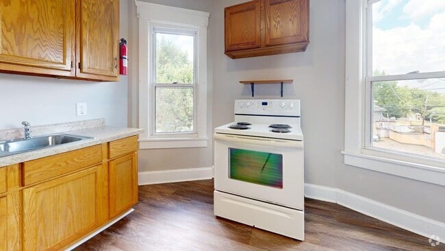 Building Photo - 1074 Johnston St Unit 1074 Johnston St - UP Rental