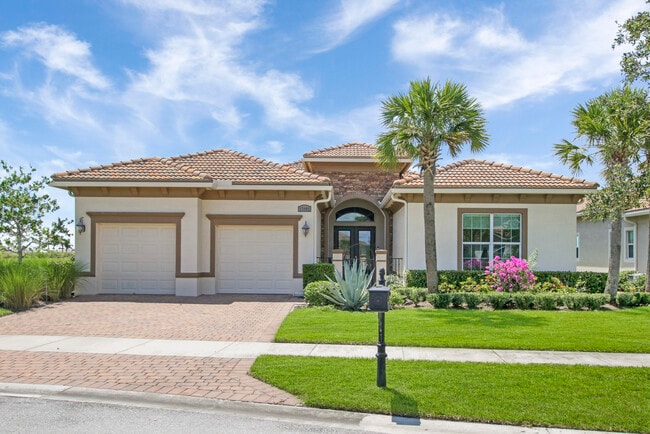 Building Photo - 17001 SW Sapri Way