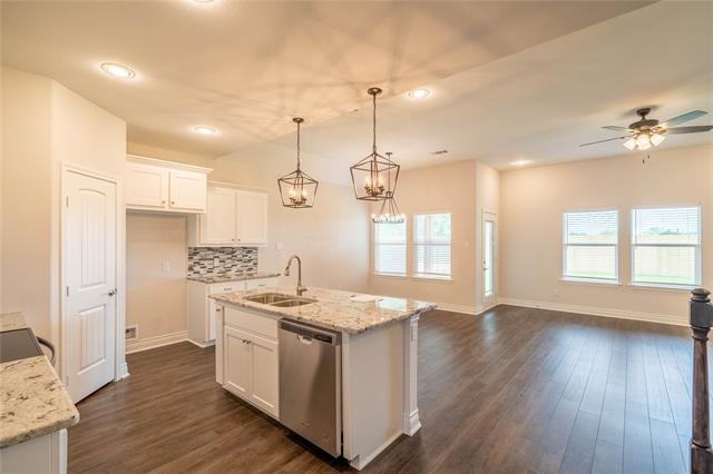 Photo - 8202 Grant Ln