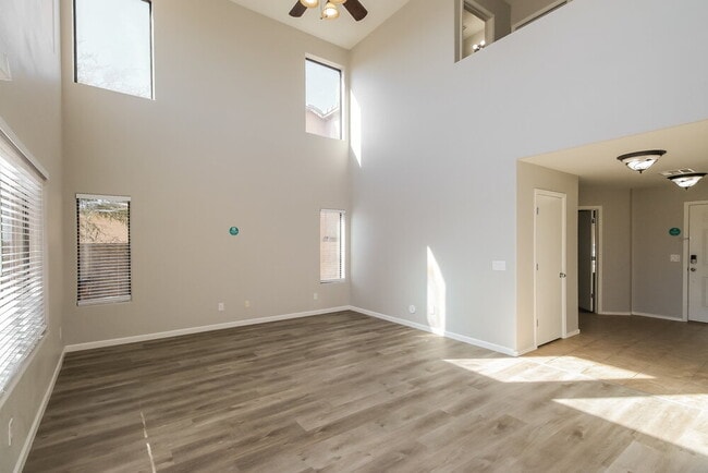 Photo - 2339 E Greenlee Ave