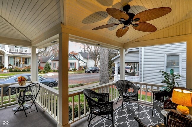 Photo - 140 N Main St