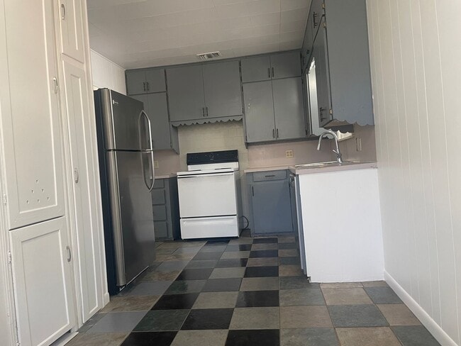 Photo - House with Heart