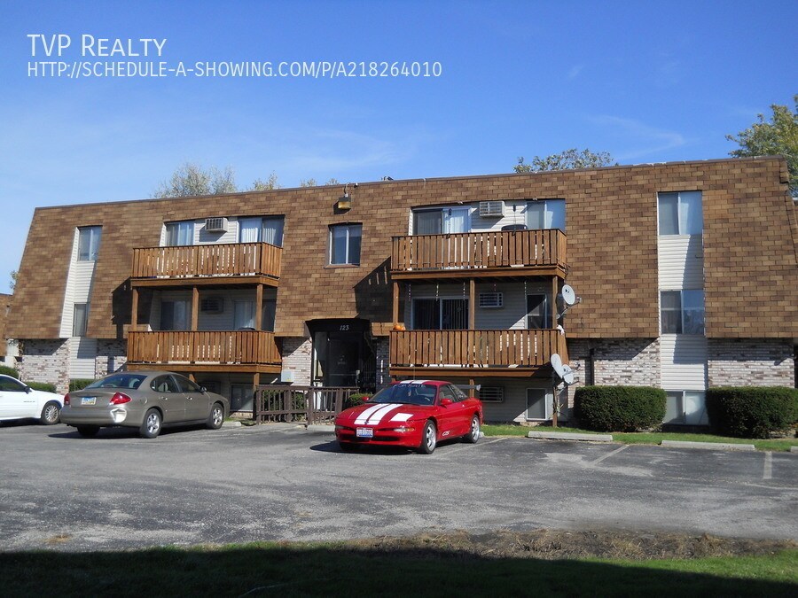 Photo - 127 Fox Hill Ln