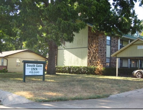 SouthGate Inn - SouthGate Inn Apartments