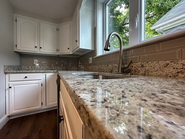 Photo - 134 Albion St Unit #2