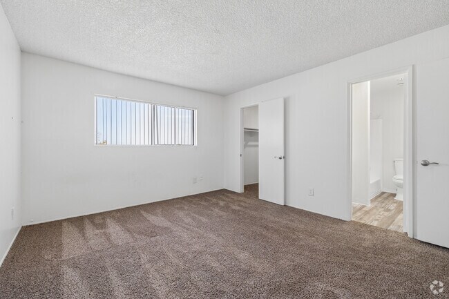 3BR, 2.5BA - 1,360SF - Primary Bedroom