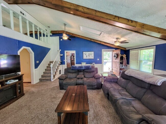 Photo - Charming Home!