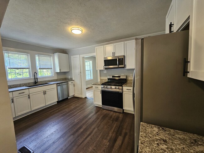 Photo - 6005 Medlin Heights Rd