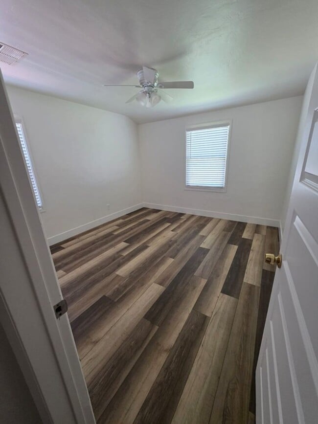 Photo - 351 Cypress St
