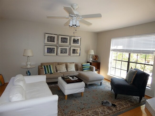 Photo - 7640 W Greenway Blvd Condo Unit 2D