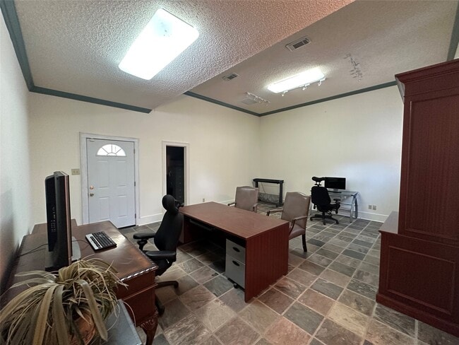Building Photo - 30302 2nd St Rental