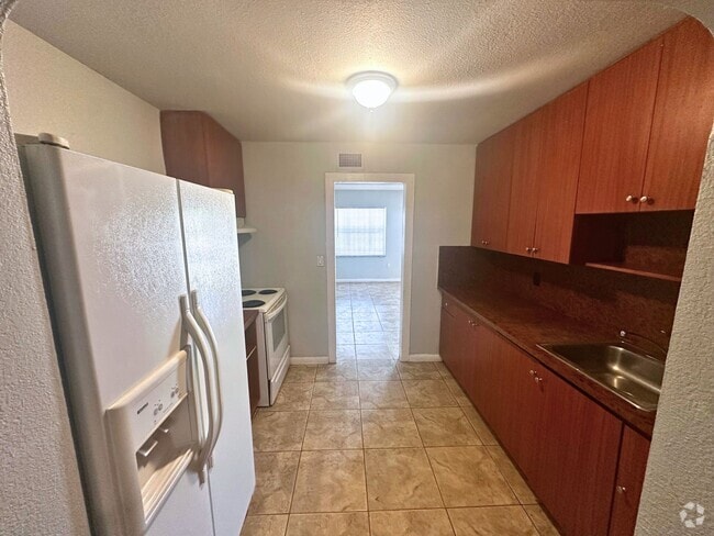 Building Photo - 400 Opa-Locka Blvd Rental