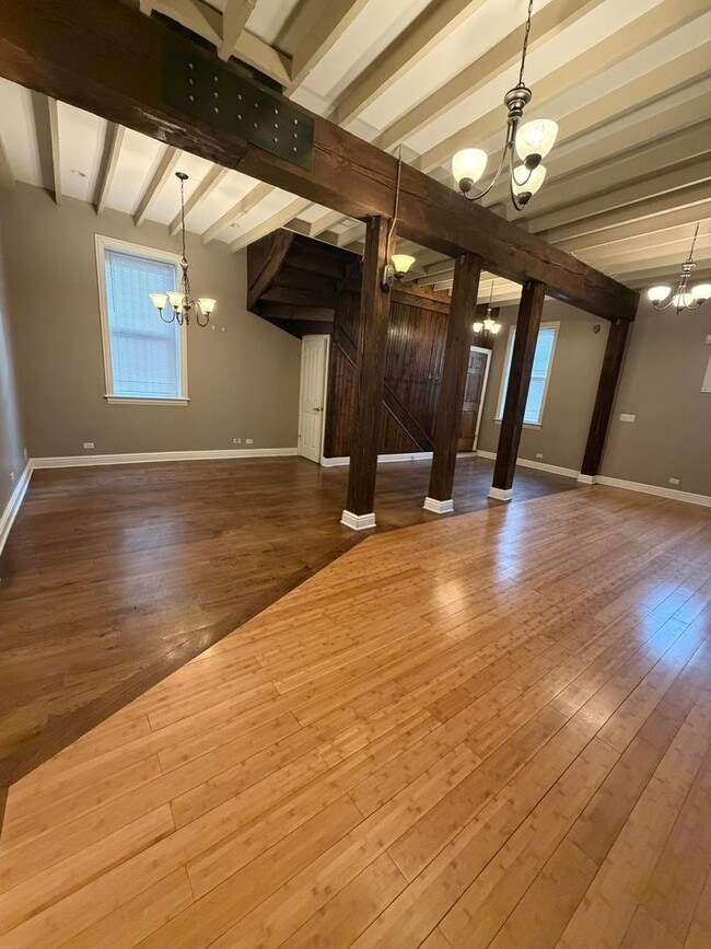 Photo - 1357 N Wolcott Ave Unidad 1