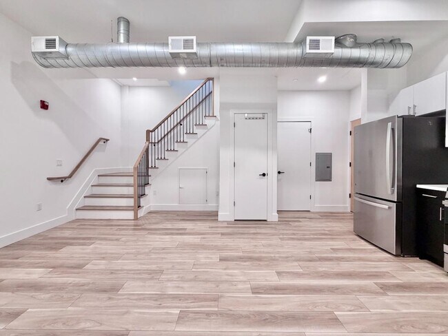 Photo - 375 Monmouth St Unit 204