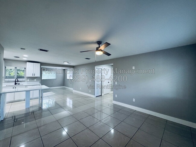 4432 E Riverside Dr