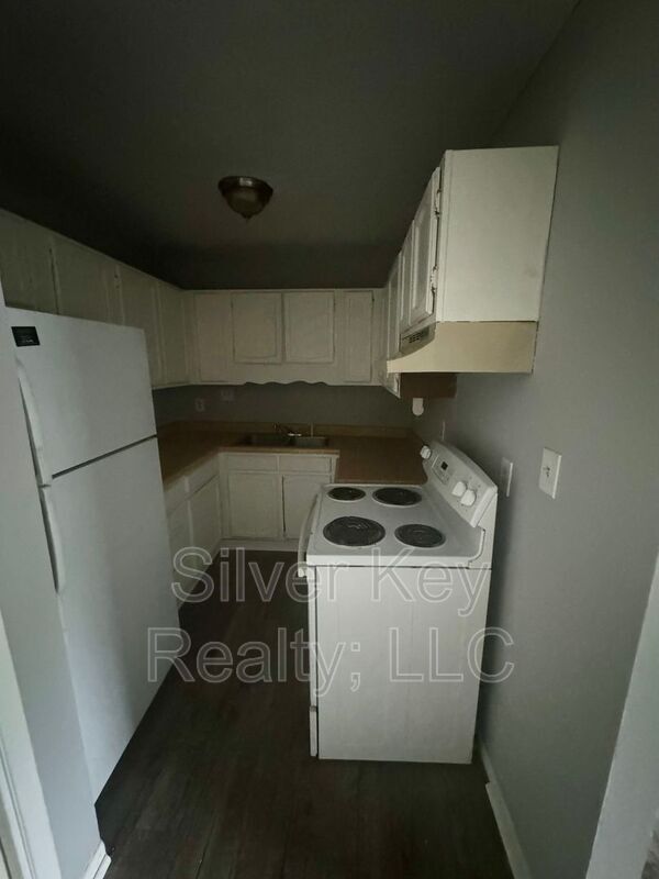 Photo - 311 Sunset Drive