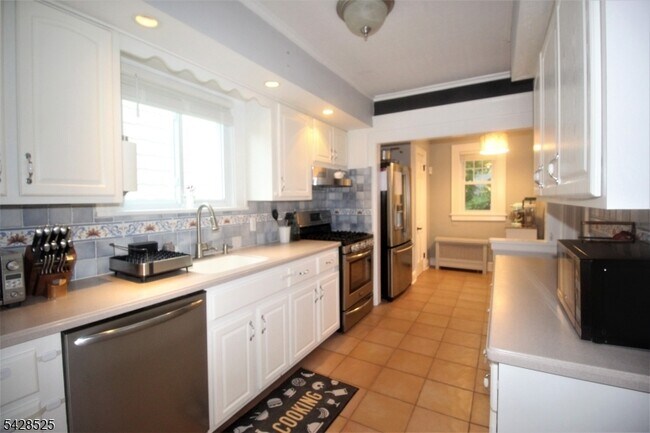 Photo - 232 Belvidere Ave