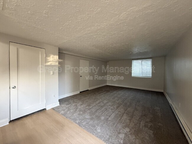 Photo - 1952 Oswego St