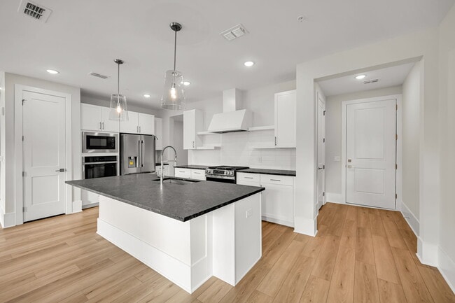 Photo - 127 Myrtle Rd