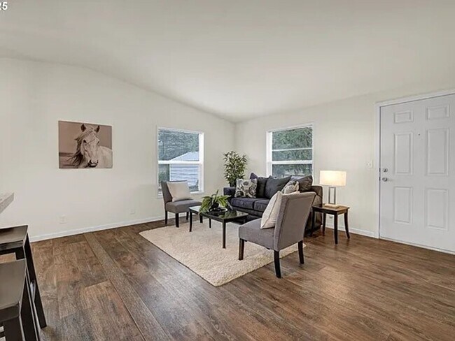 Photo - 2-Bedroom 1-Bathroom home in Springfield